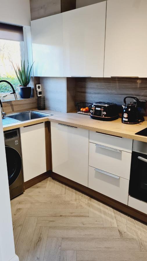 Apartmán Beautiful 2Bed House With Garden, Walking Distance To Town - Free Parking Glasgow Exteriér fotografie